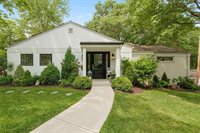 824 Foxland Dr, Mt. Lebanon, PA 15243