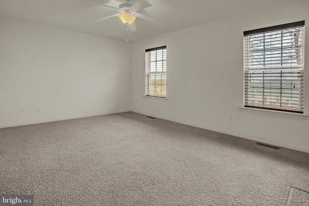 362 Weatherstone Drive, New Cumberland, PA 17070