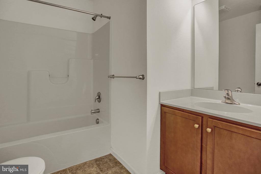 362 Weatherstone Drive, New Cumberland, PA 17070