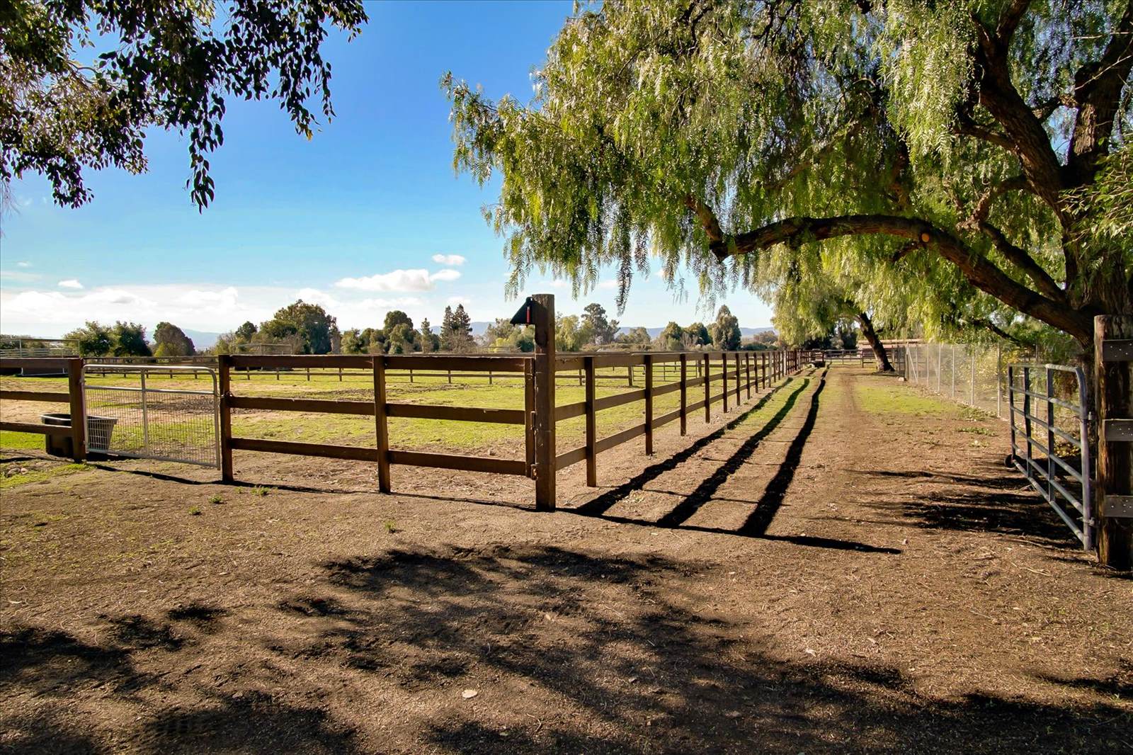 221 McMahon RD, Hollister, CA 95023