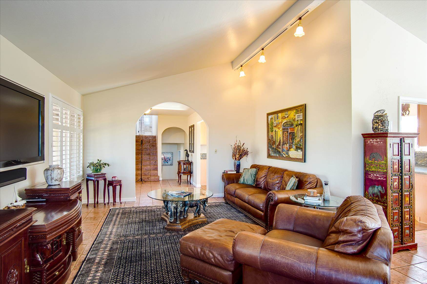 221 McMahon RD, Hollister, CA 95023