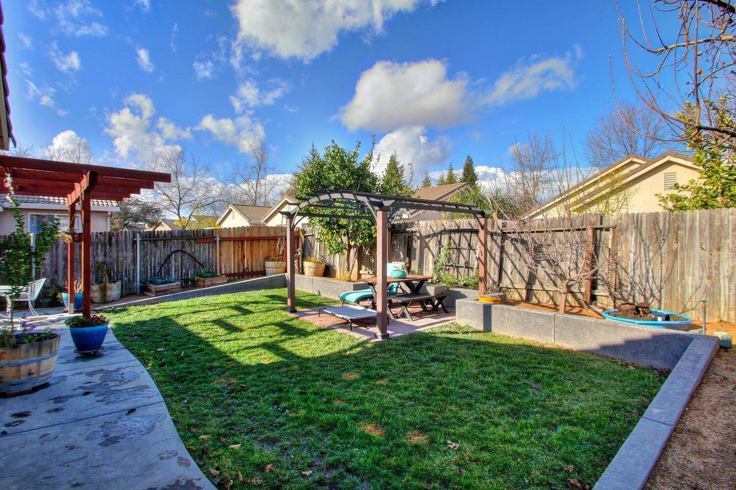 1570 Headslane Road, West Sacramento, CA 95691