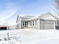 3127 Long Branch Ave, Williston, ND 58801