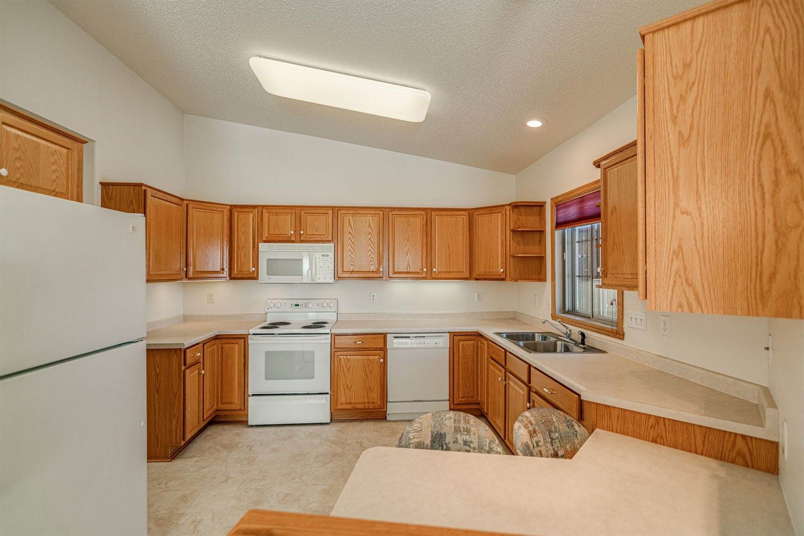 555 Brandon Place, #C, Bismarck, ND 58503