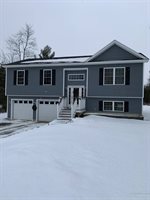 29 Rae Way, Hampden, ME 04444