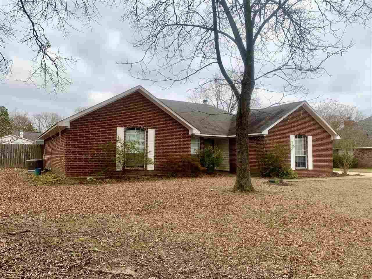 135 Cedar Ridge Cir., Texarkana, TX 75501