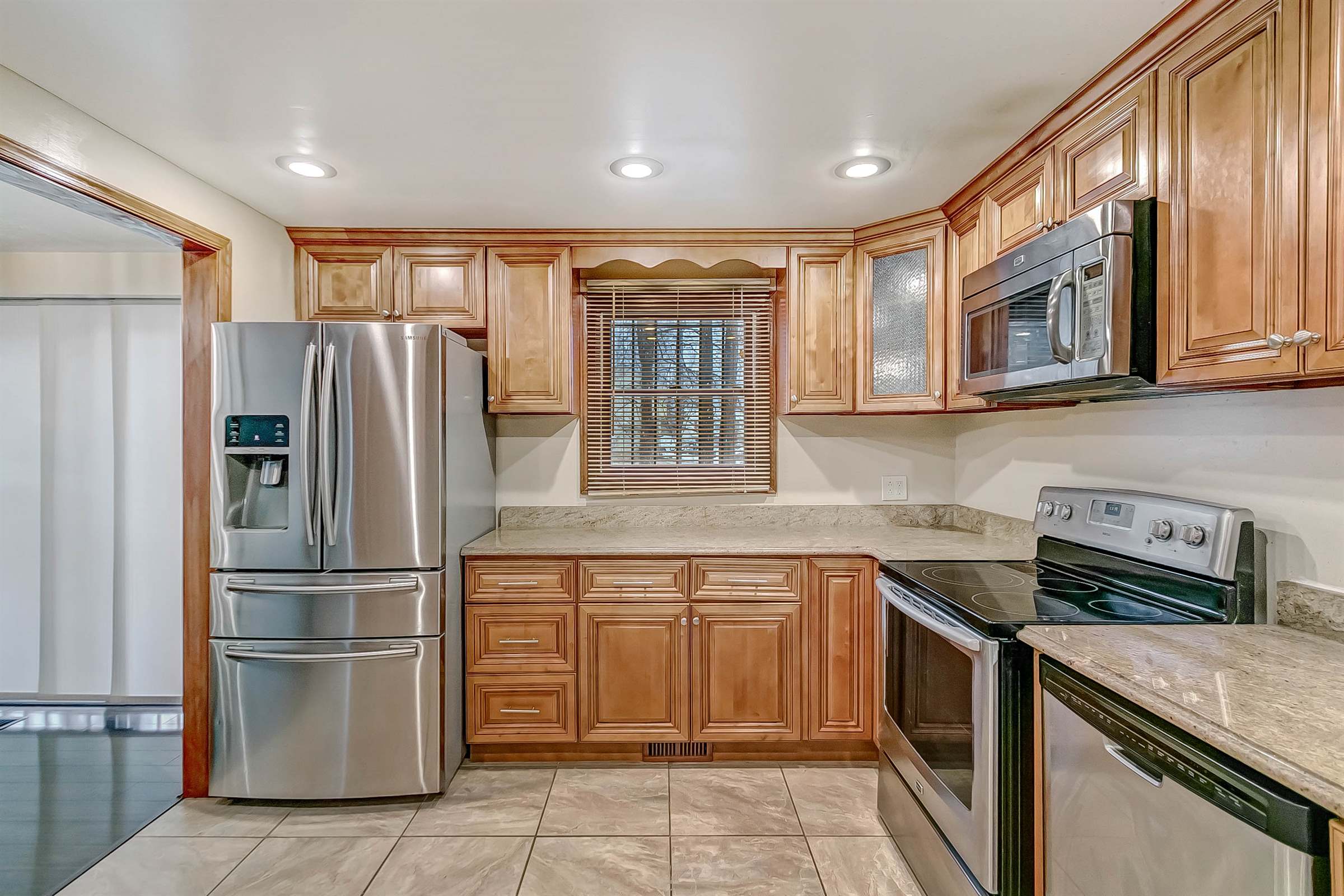 6112 Teaberry Way, Clinton, MD 20735