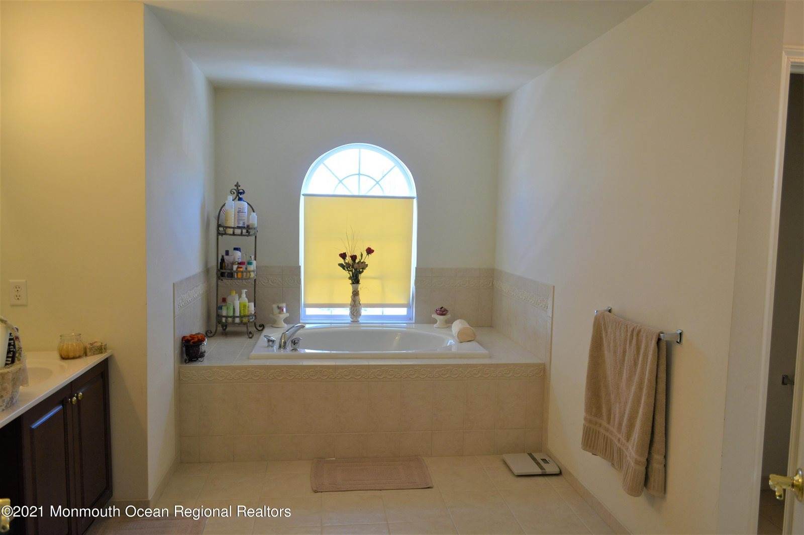 25 Firestone Drive, Howell, NJ 07731