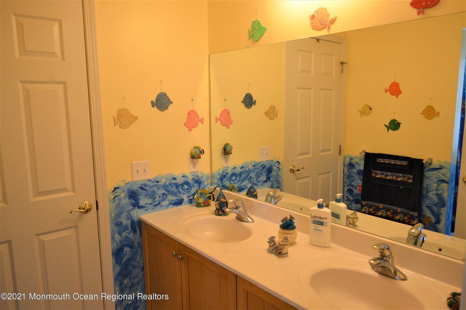 25 Firestone Drive, Howell, NJ 07731