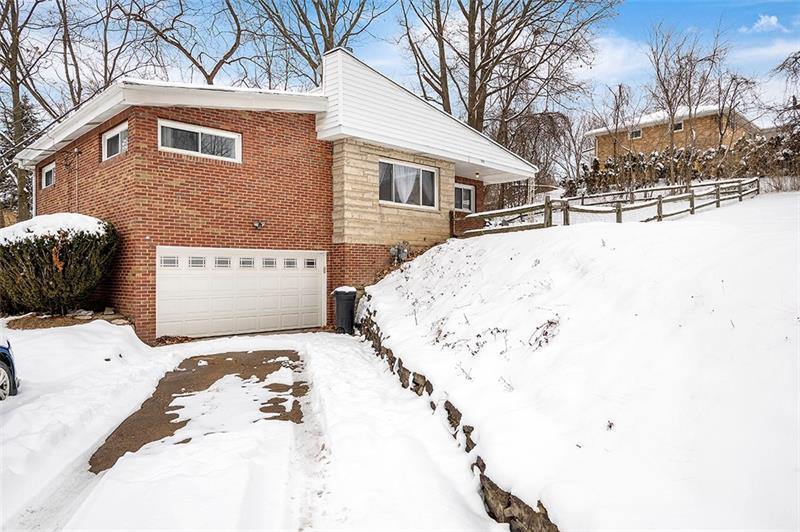 5690 Clark Ave, Bethel Park, PA 15102