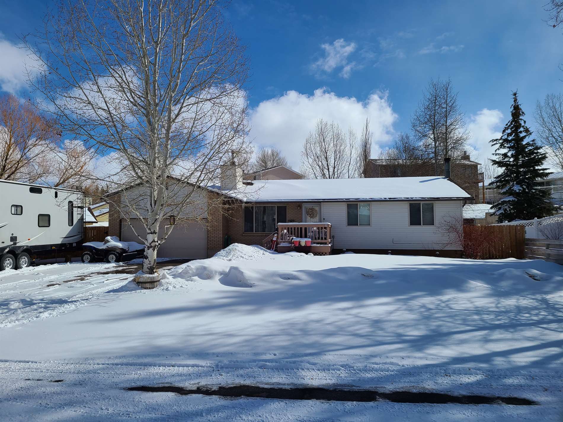 135 Shady Lane, Evasnton, WY 82930