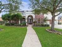 7714 Long Shadows Drive, Sugar Land, TX 77479