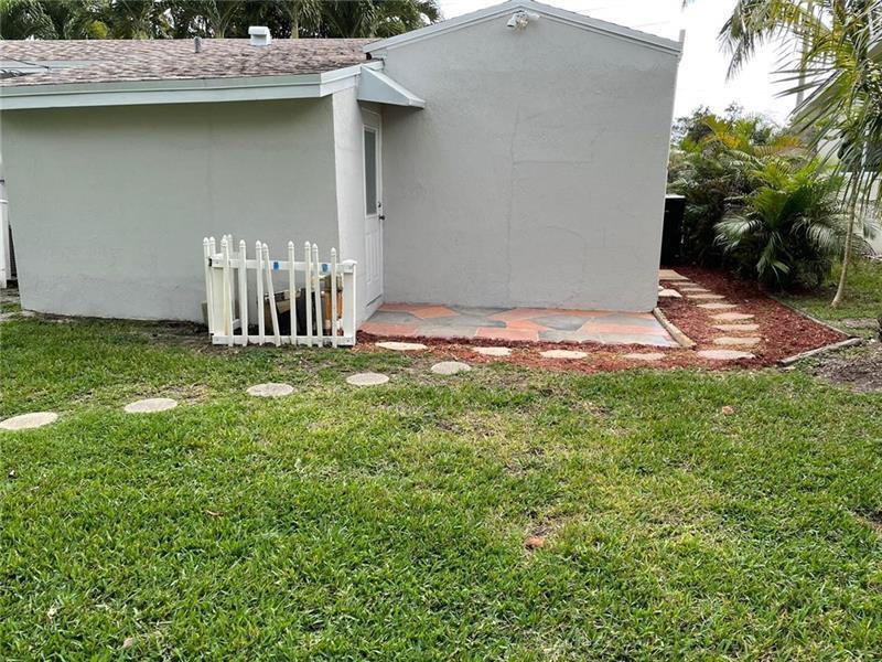 637 NW 45th St, Oakland Park, FL 33309