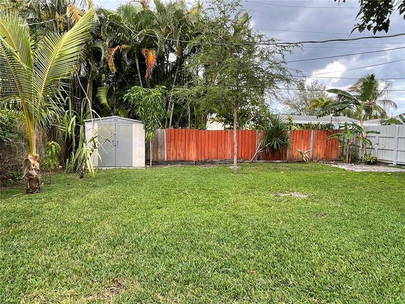 637 NW 45th St, Oakland Park, FL 33309