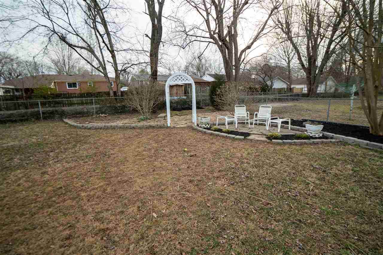 1115 McElroy Way, Bowling Green, KY 42104