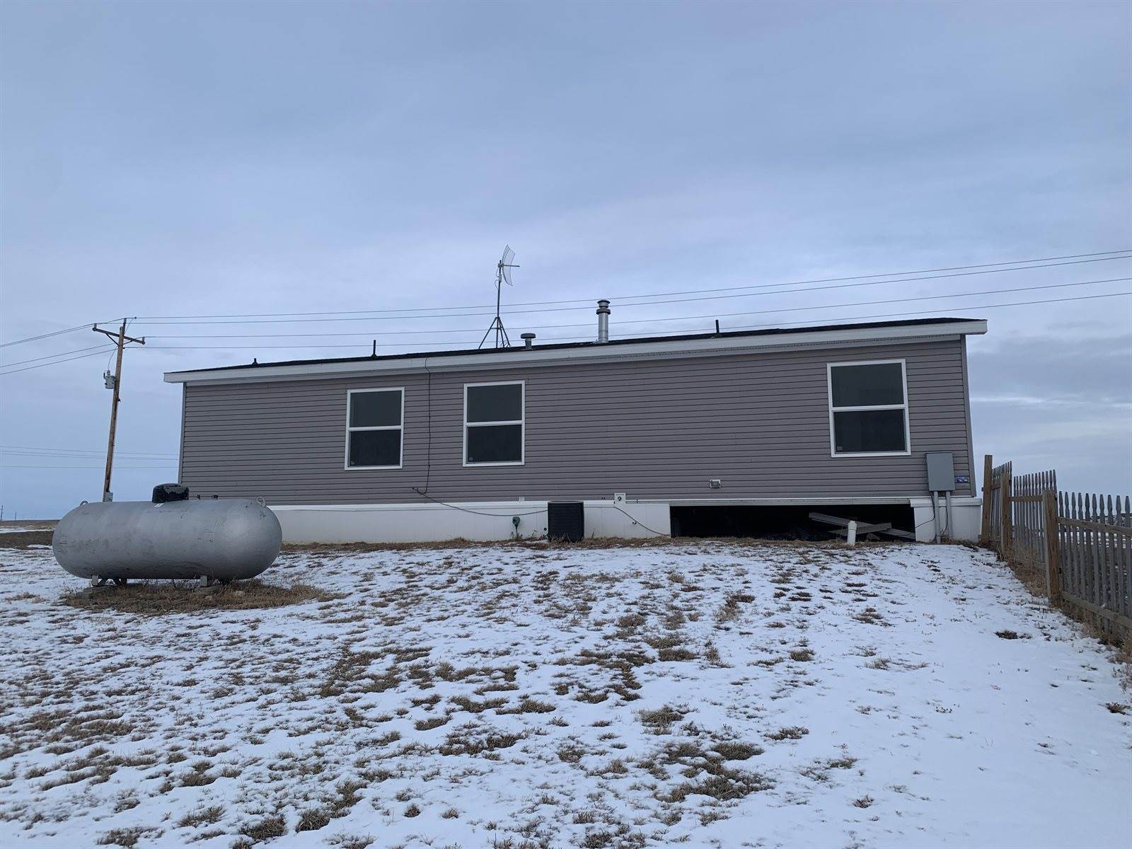 5945 124G Ave NW, Epping, ND 58843