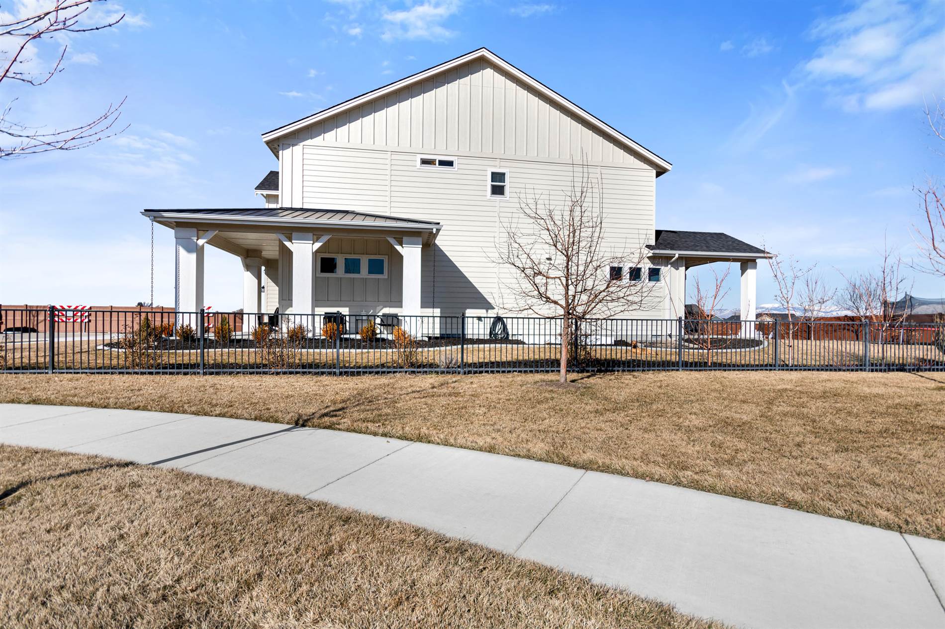 2010 E Mores Trail Dr, Meridian, ID 83642