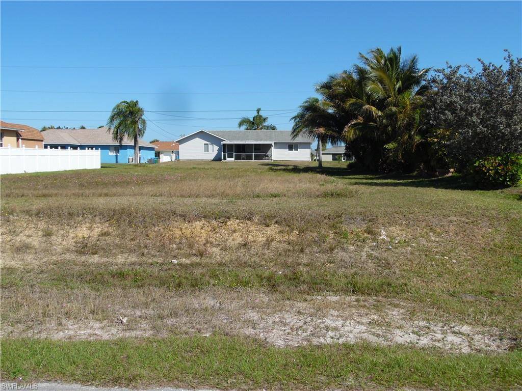 417 NW 3rd Lane, Cape Coral, FL 33993