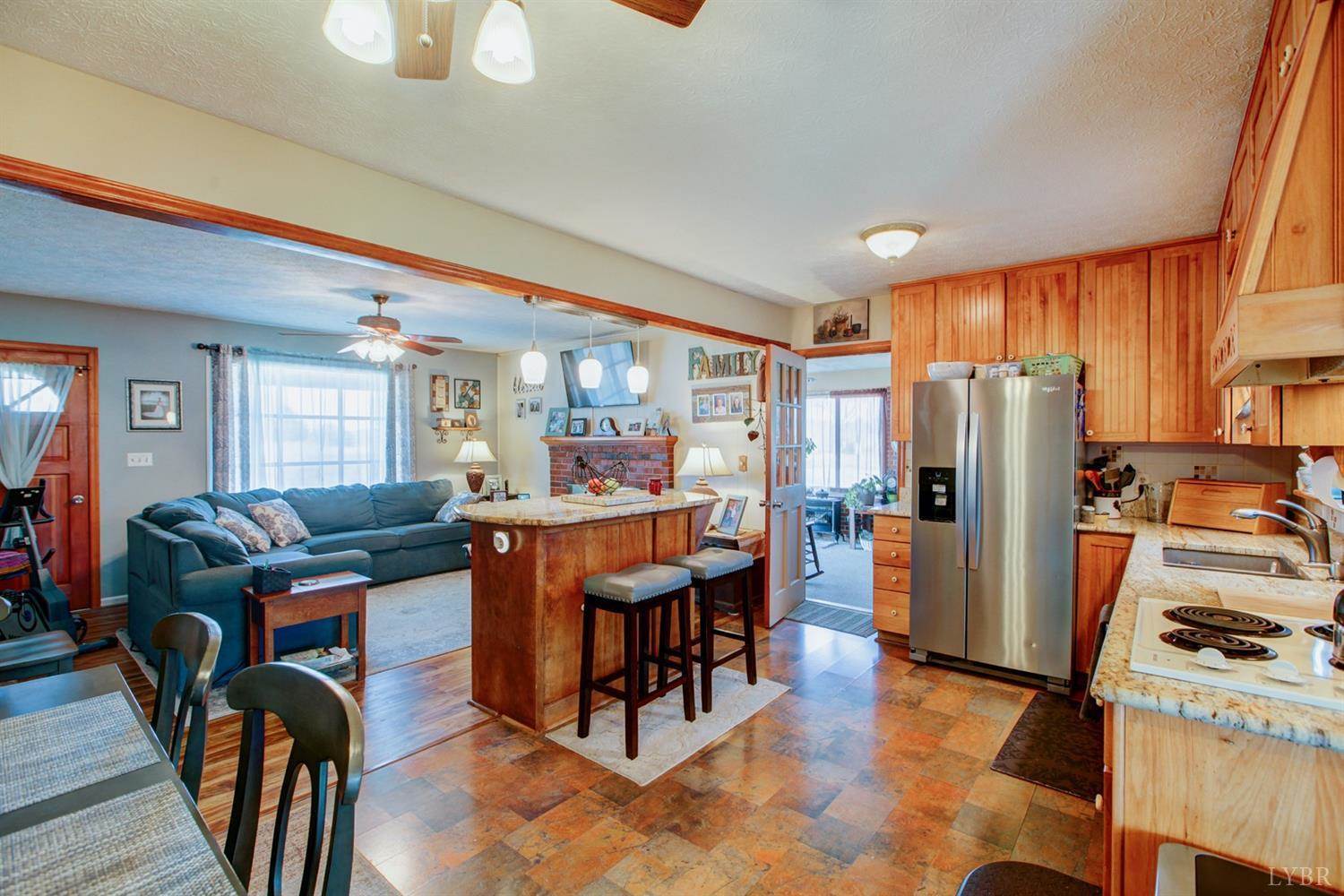 12970 Smith Mtn Lake Parkway, Huddleston, VA 24101