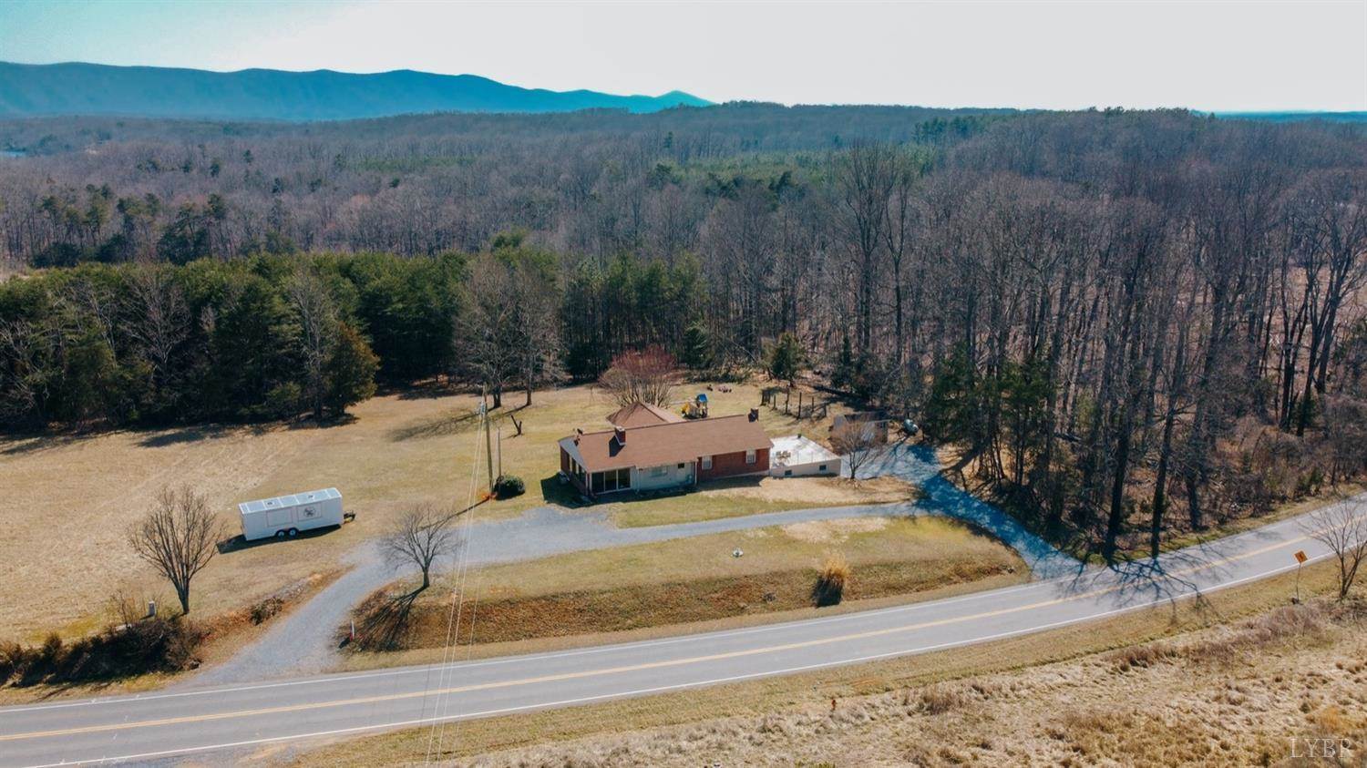 12970 Smith Mtn Lake Parkway, Huddleston, VA 24101