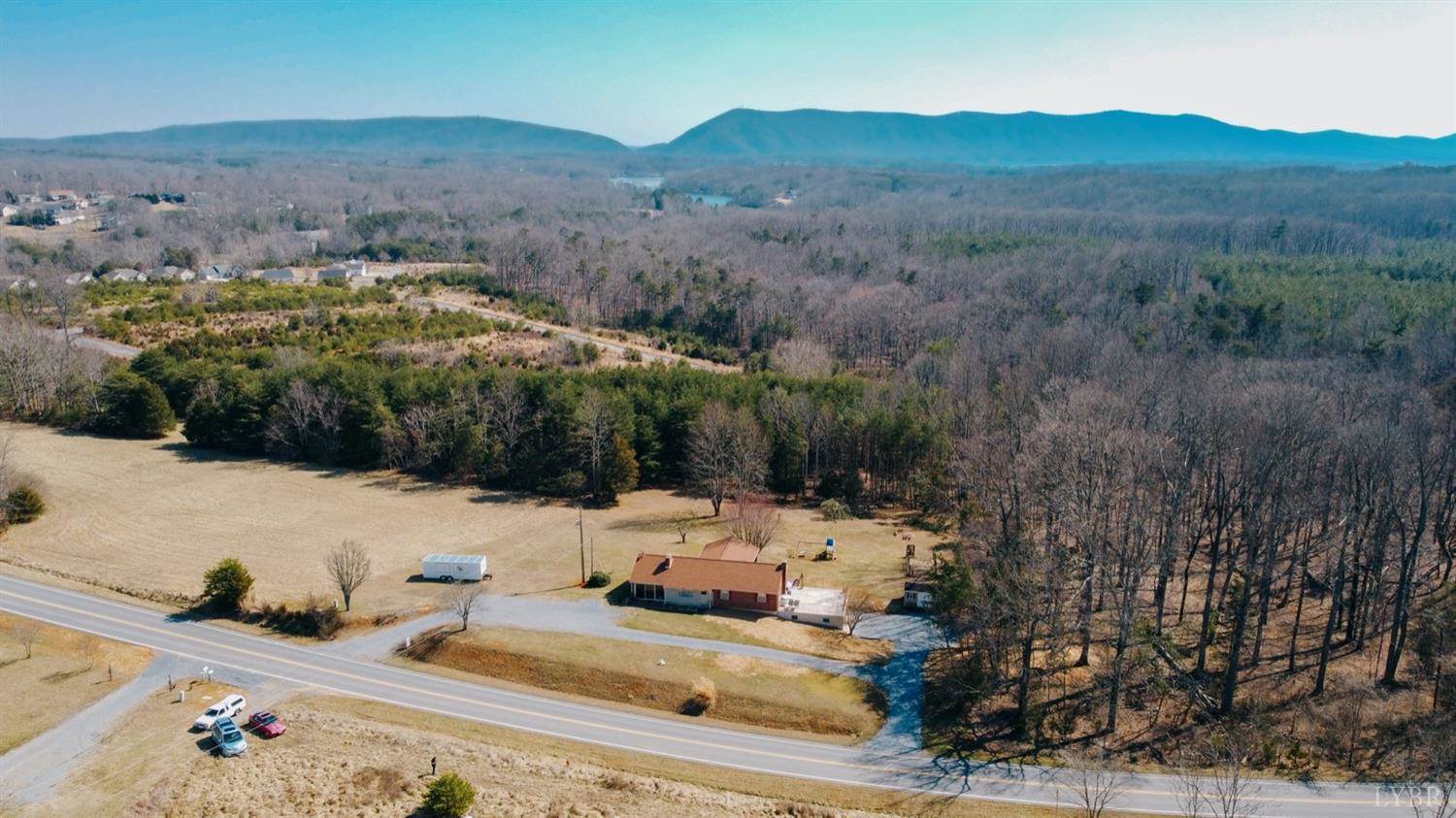 12970 Smith Mtn Lake Parkway, Huddleston, VA 24101