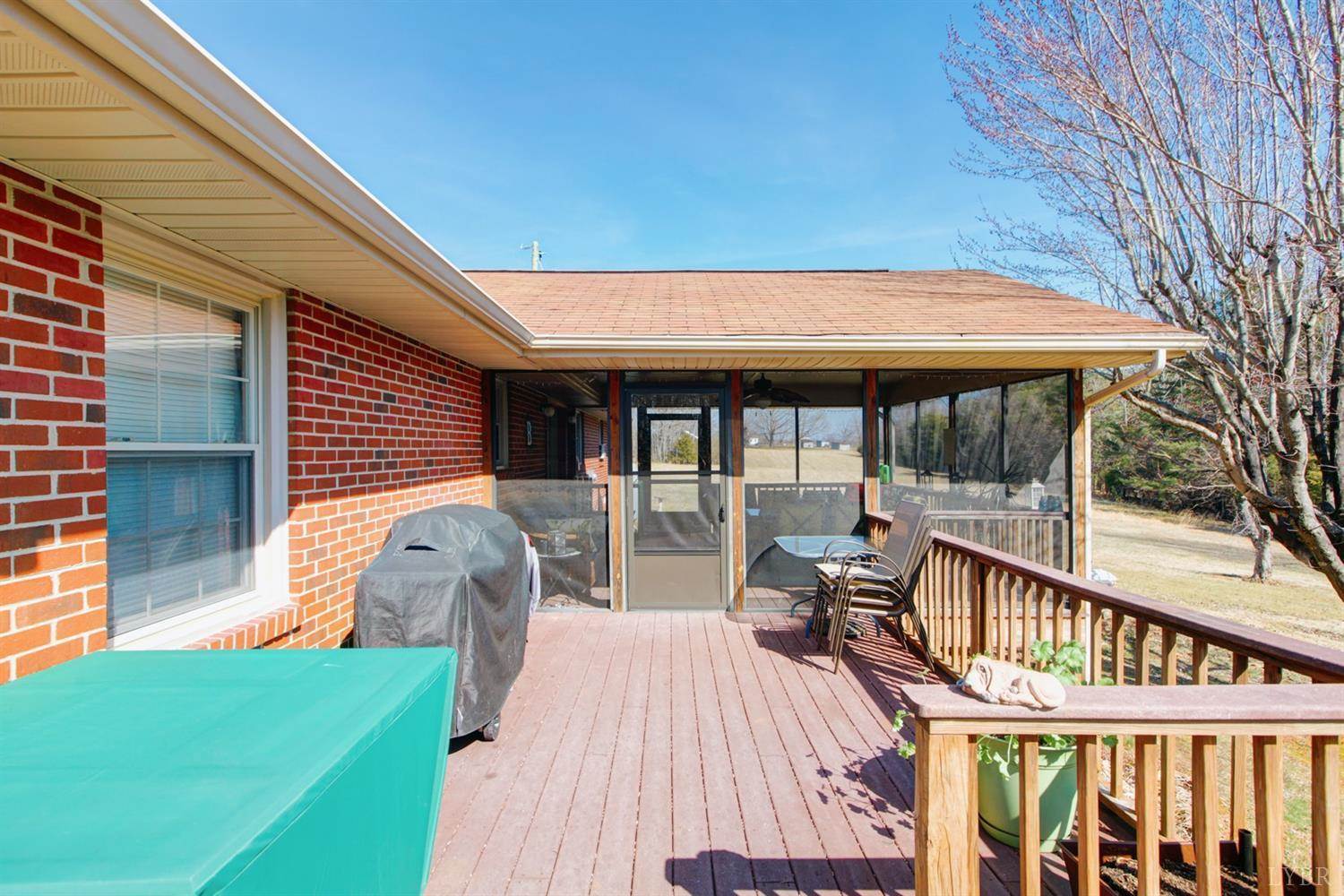 12970 Smith Mtn Lake Parkway, Huddleston, VA 24101