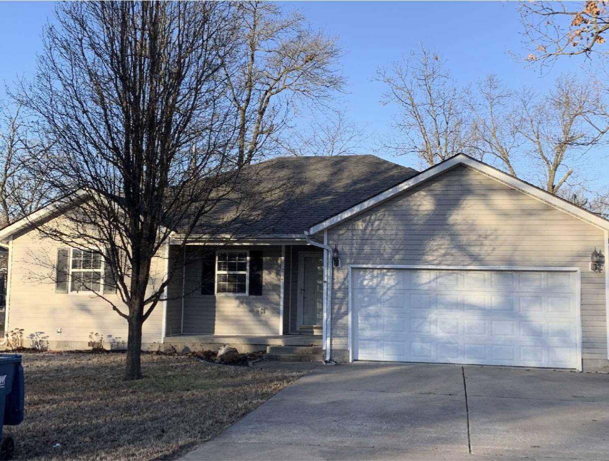 124 Schimm Circle, Carl Junction, MO 64834