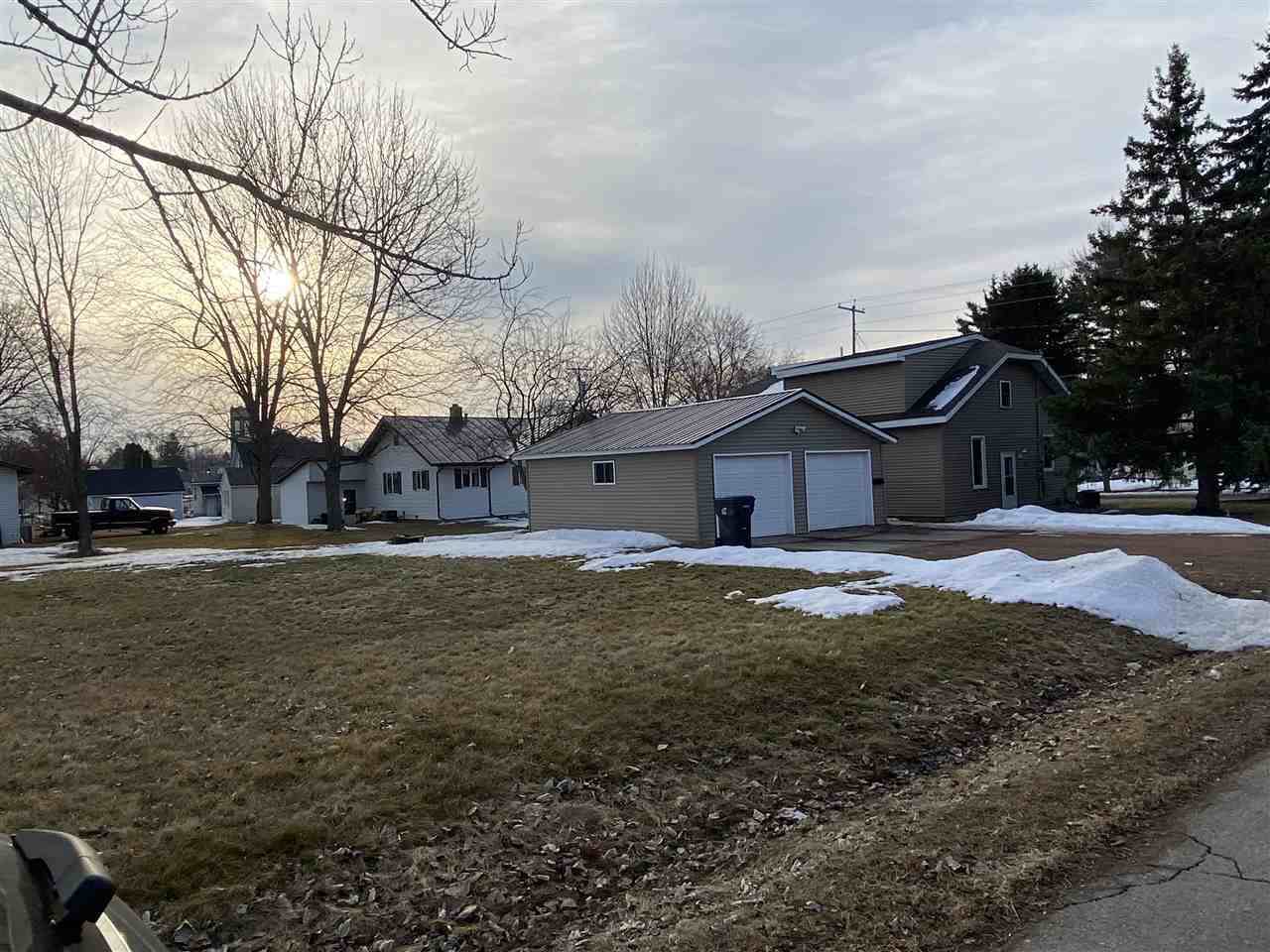 117 W 11th Street, Marshfield, WI 54449