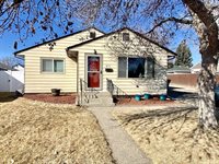 811 University, Williston, ND 58801