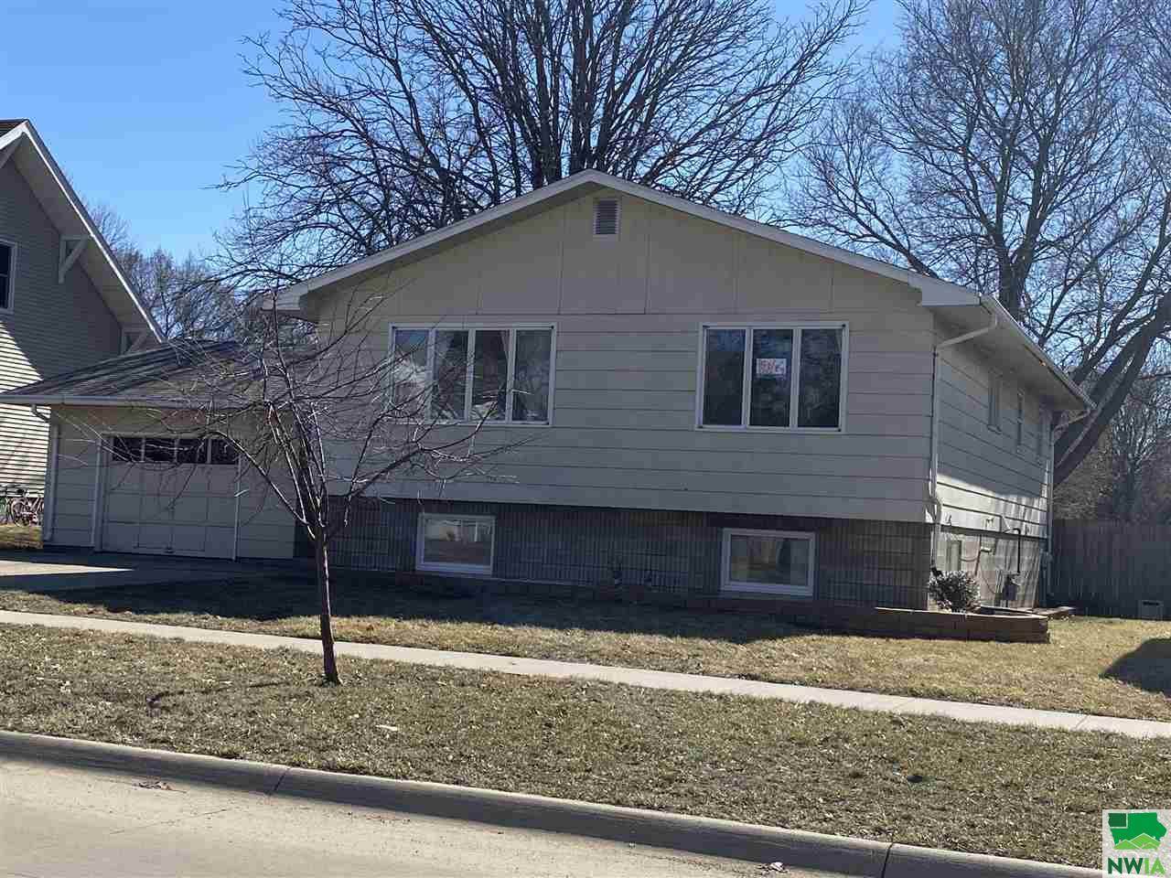 640 Reed, Akron, IA 51001