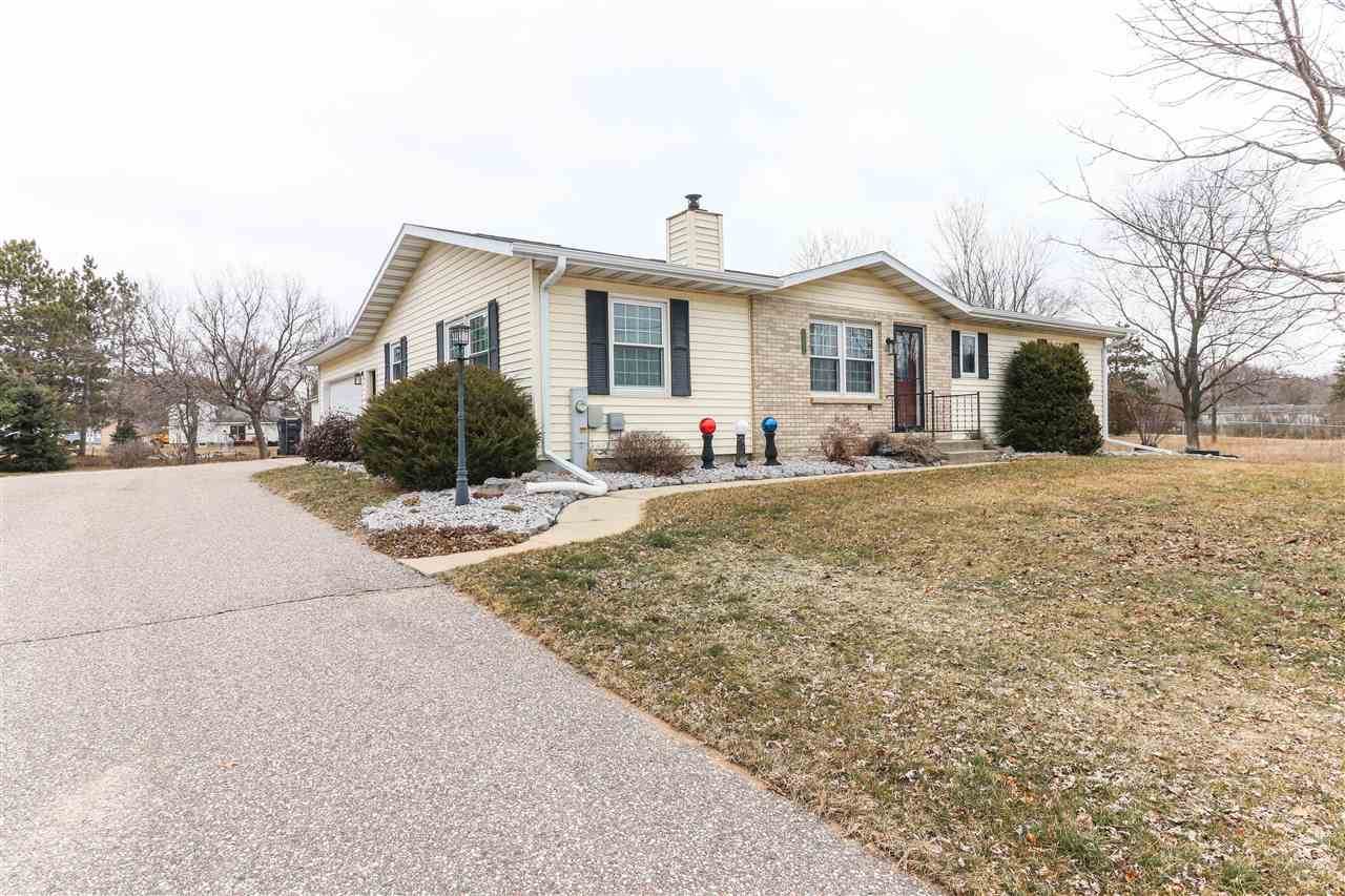 316 Crestview Lane, Nekoosa, WI 54457