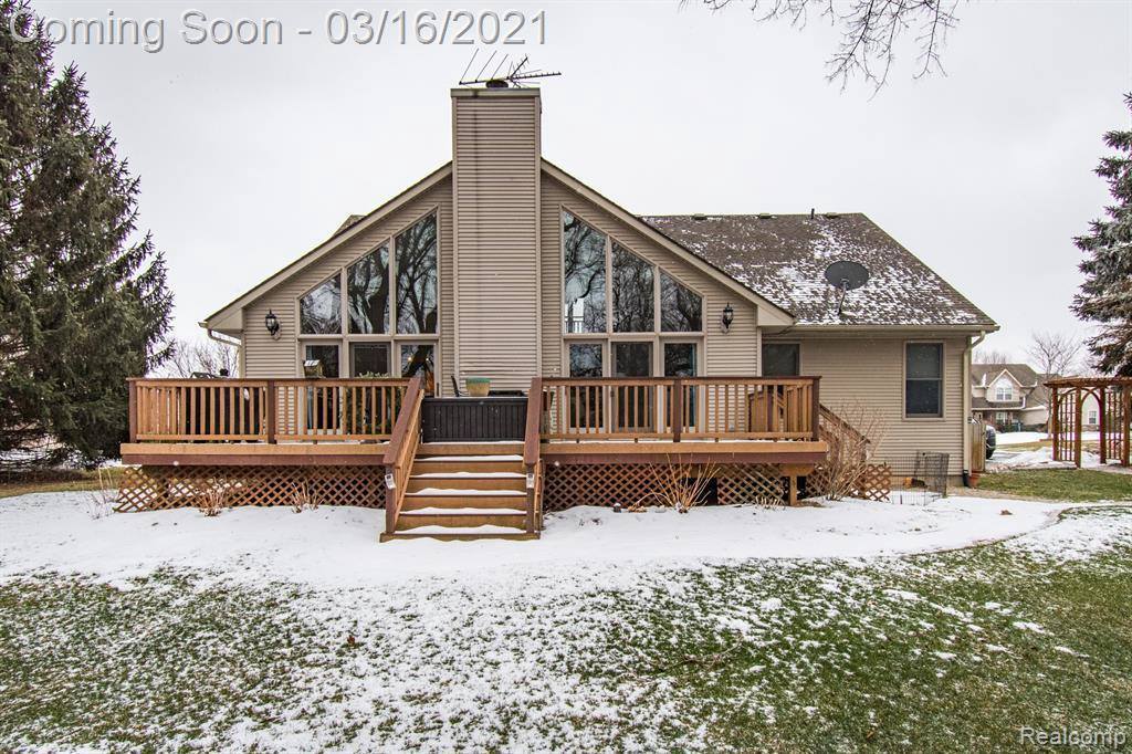 12429 Danielle Drive, South Lyon, MI 48178