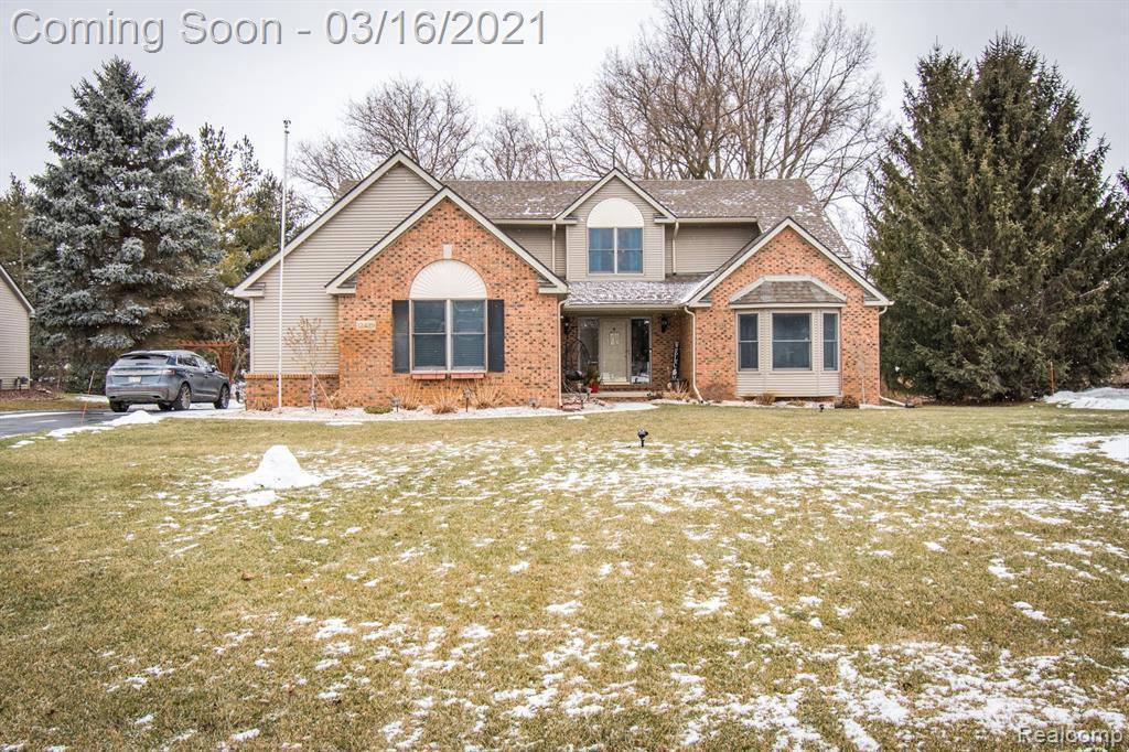 12429 Danielle Drive, South Lyon, MI 48178