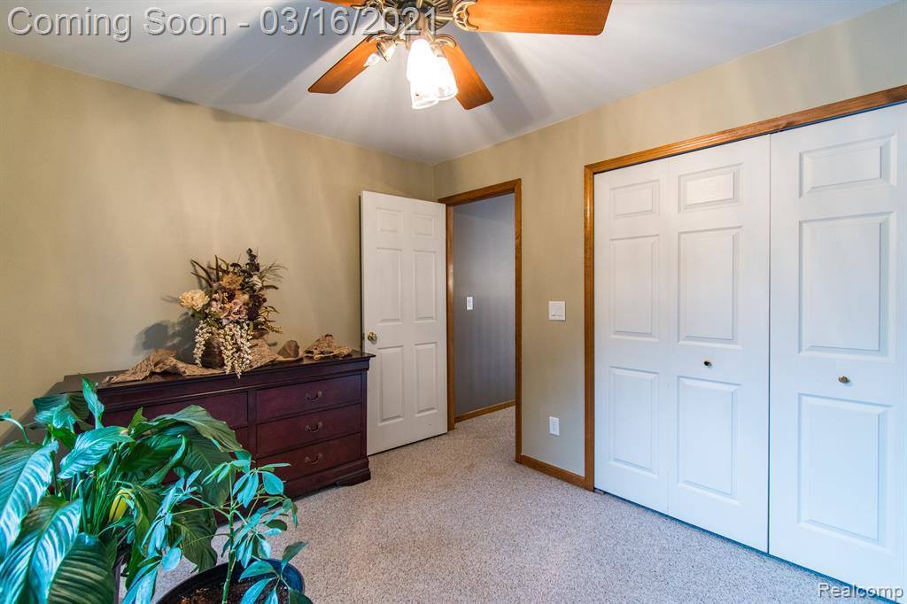 12429 Danielle Drive, South Lyon, MI 48178