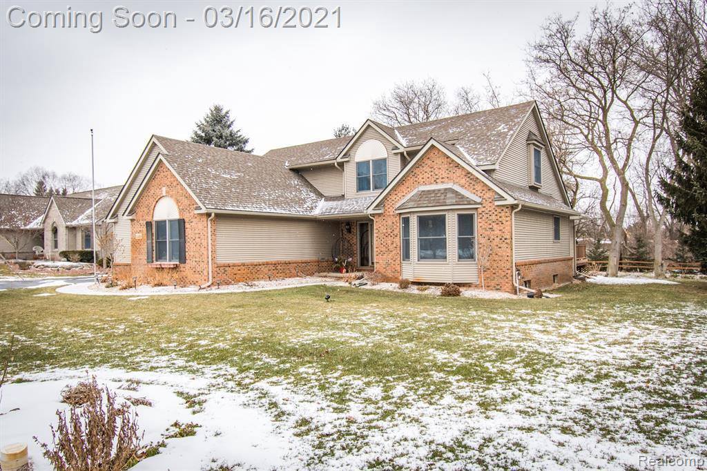 12429 Danielle Drive, South Lyon, MI 48178