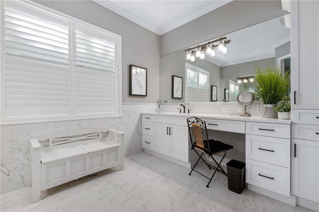 1363 Tangier Way, Sarasota, FL 34239