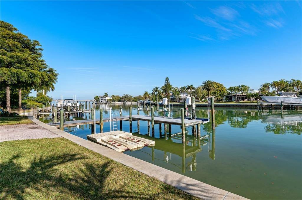 1363 Tangier Way, Sarasota, FL 34239