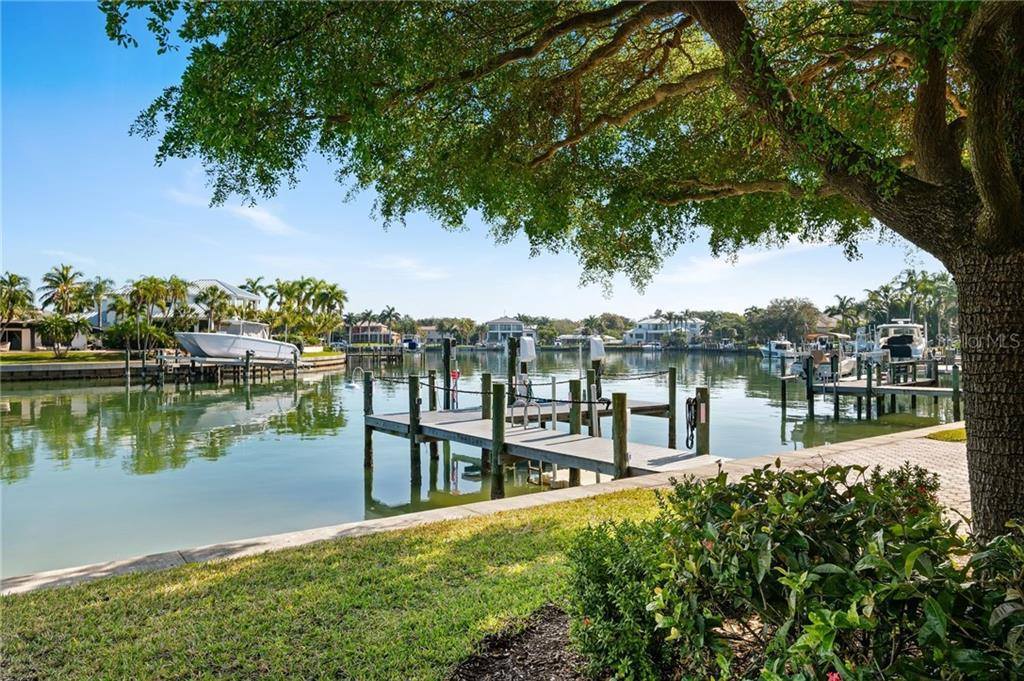 1363 Tangier Way, Sarasota, FL 34239