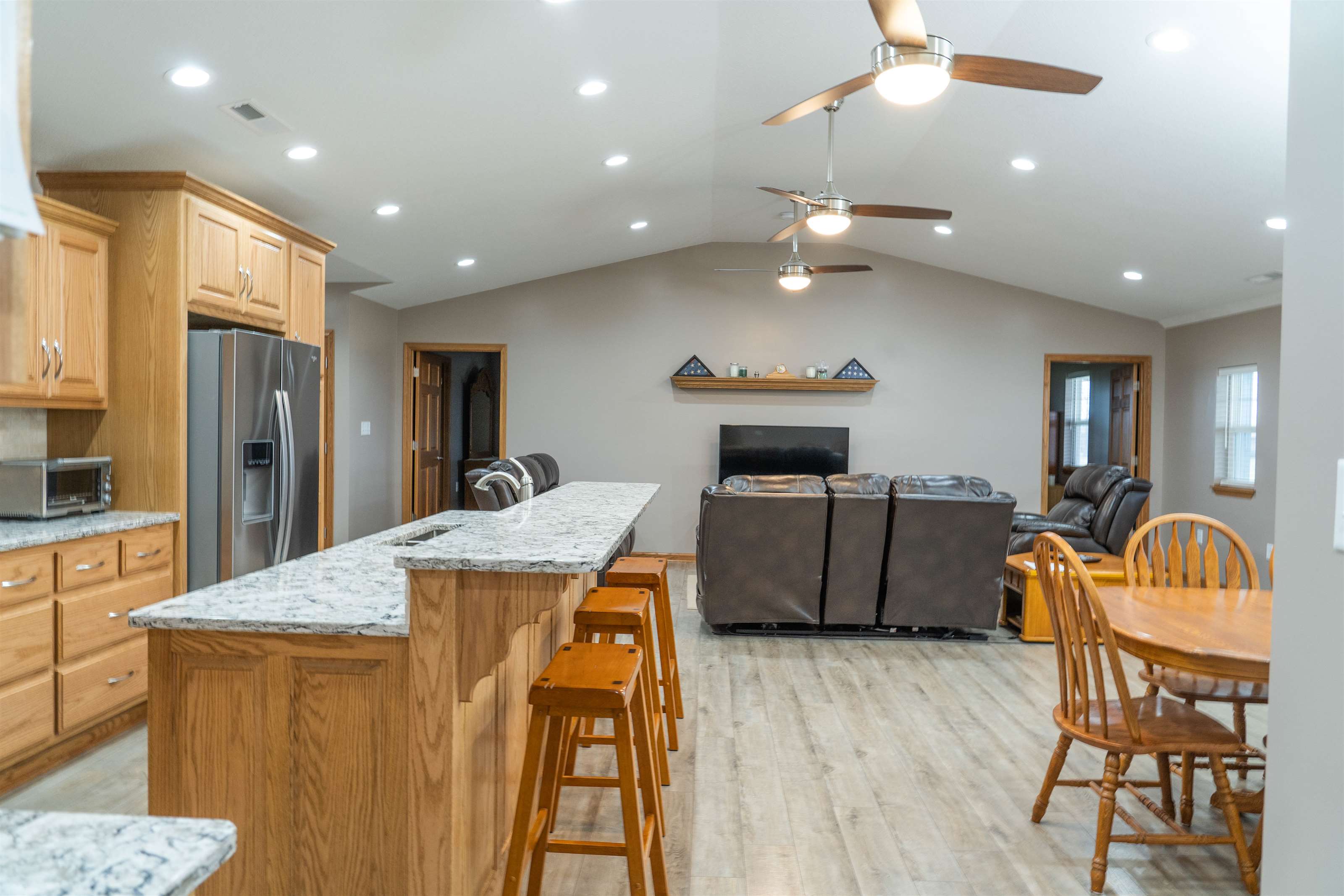 972 NE County Road 14004, Adrian, MO 64720