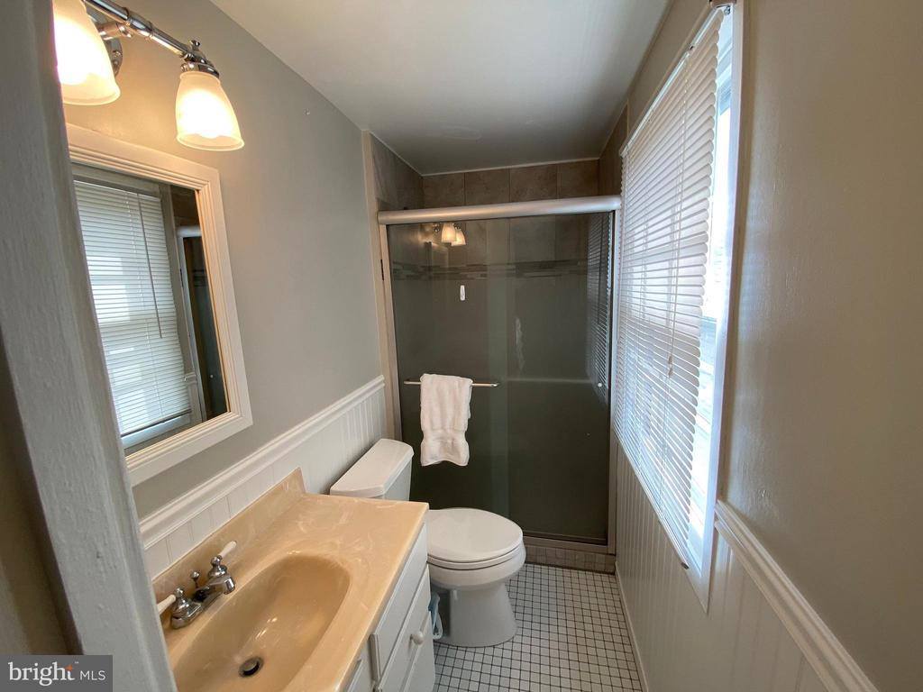 8704 Granite Lane, Laurel, MD 20708