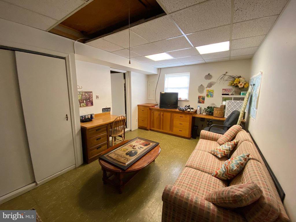 8704 Granite Lane, Laurel, MD 20708