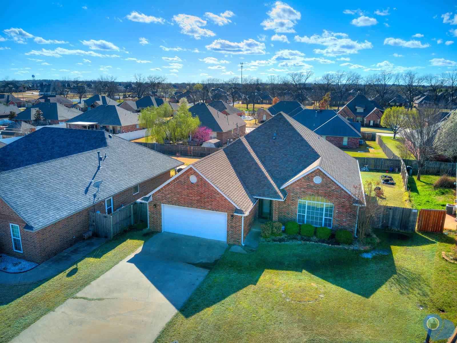 1606 Cedar Bend Ct, Shawnee, OK 74804