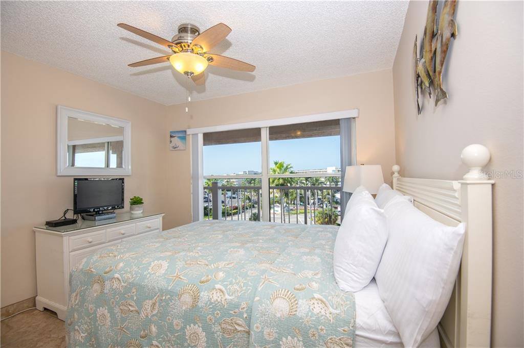 5445 Gulf Boulevard, #PH2, Saint Pete Beach, FL 33706