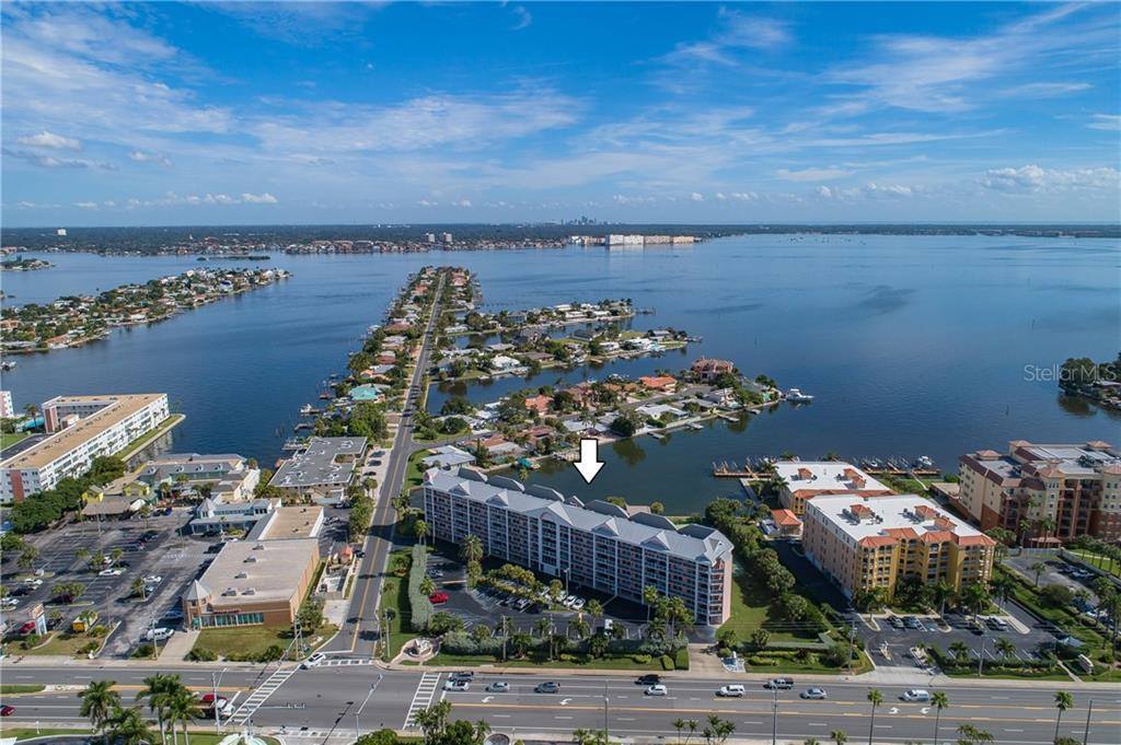 5445 Gulf Boulevard, #PH2, Saint Pete Beach, FL 33706