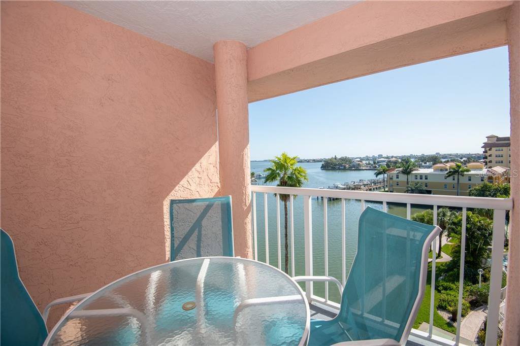 5445 Gulf Boulevard, #PH2, Saint Pete Beach, FL 33706