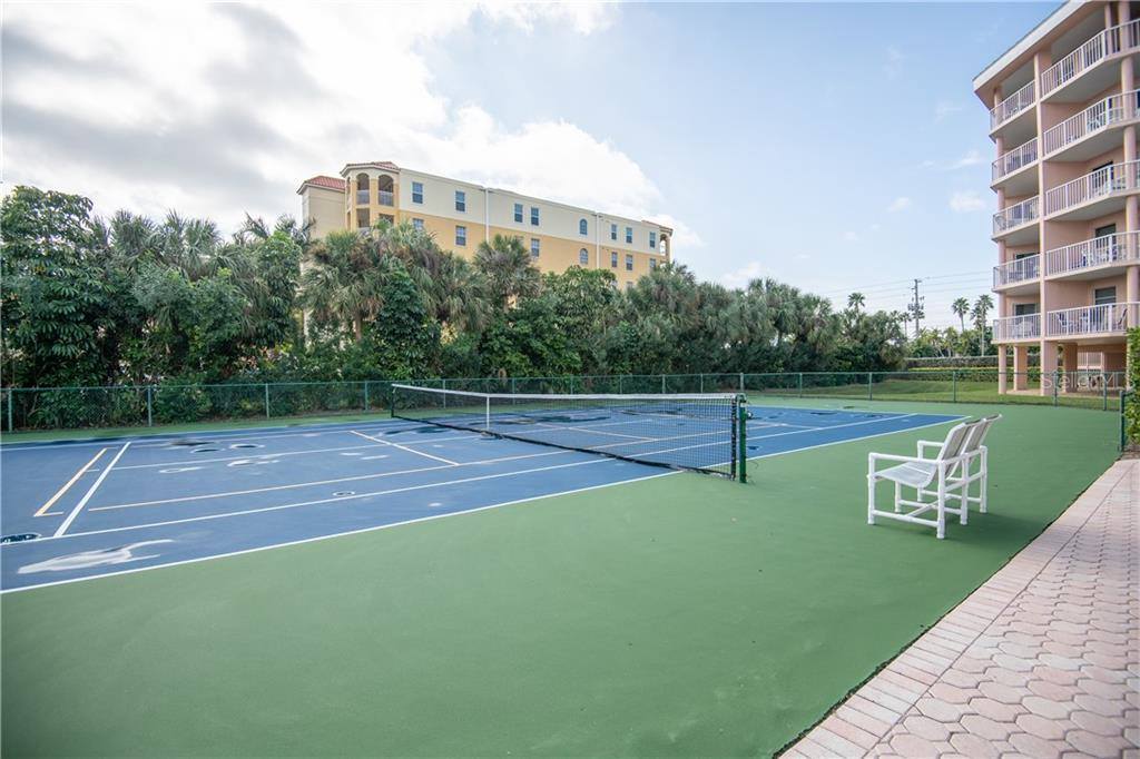 5445 Gulf Boulevard, #PH2, Saint Pete Beach, FL 33706