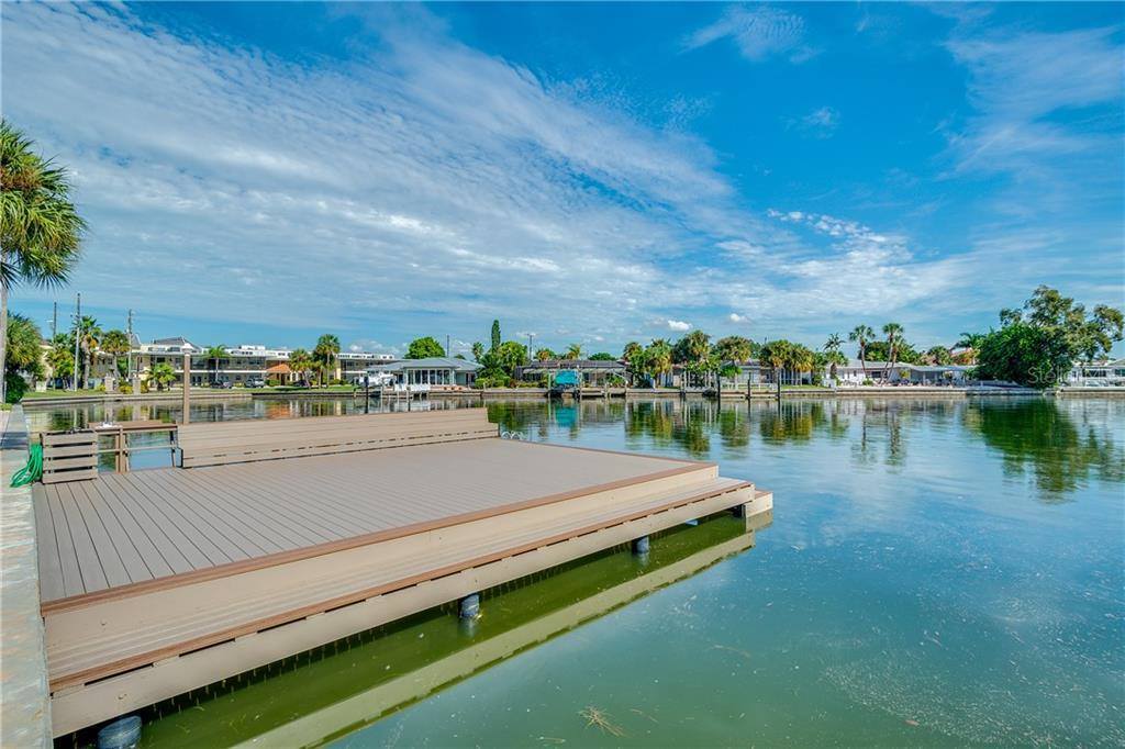 5445 Gulf Boulevard, #PH2, Saint Pete Beach, FL 33706