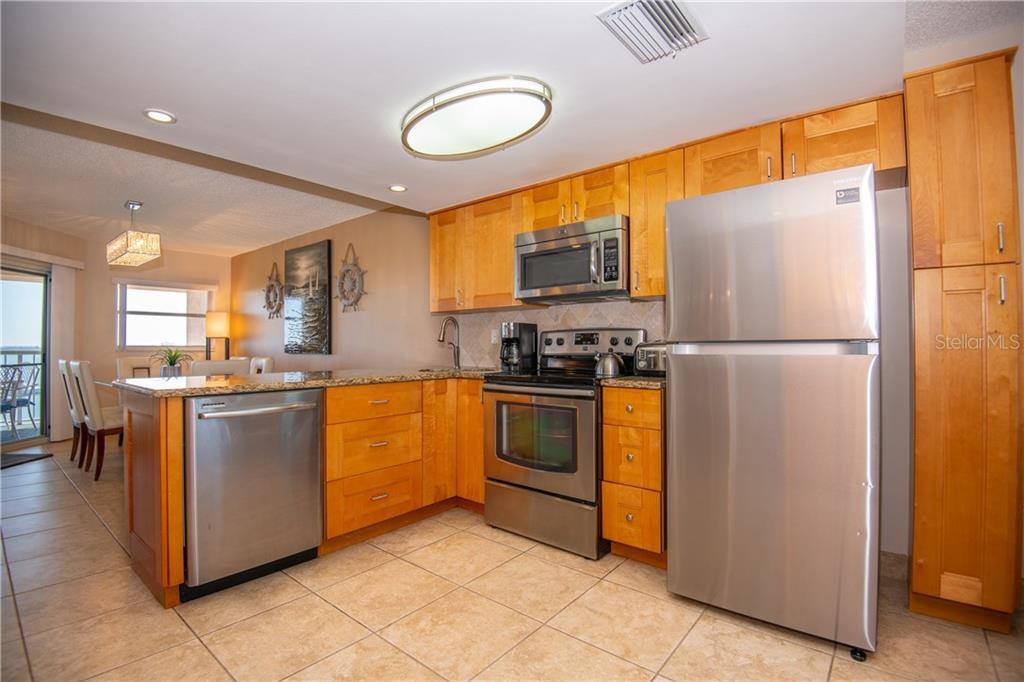 5445 Gulf Boulevard, #PH2, Saint Pete Beach, FL 33706