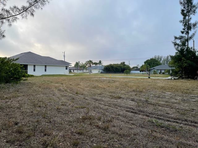 205 SW 21st Street, Cape Coral, FL 33991