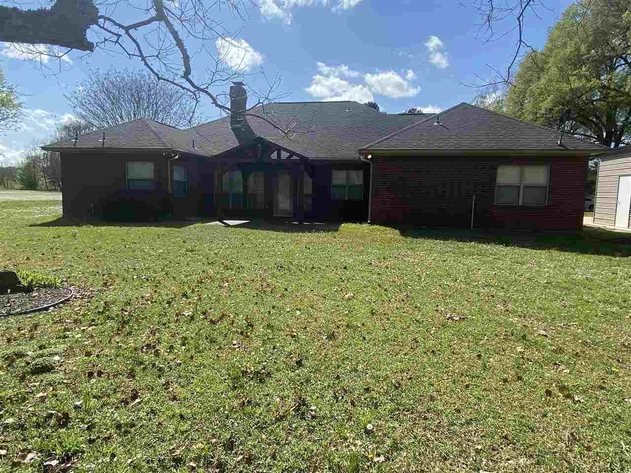 3 Brown Acres Rd, Nash, TX 75569